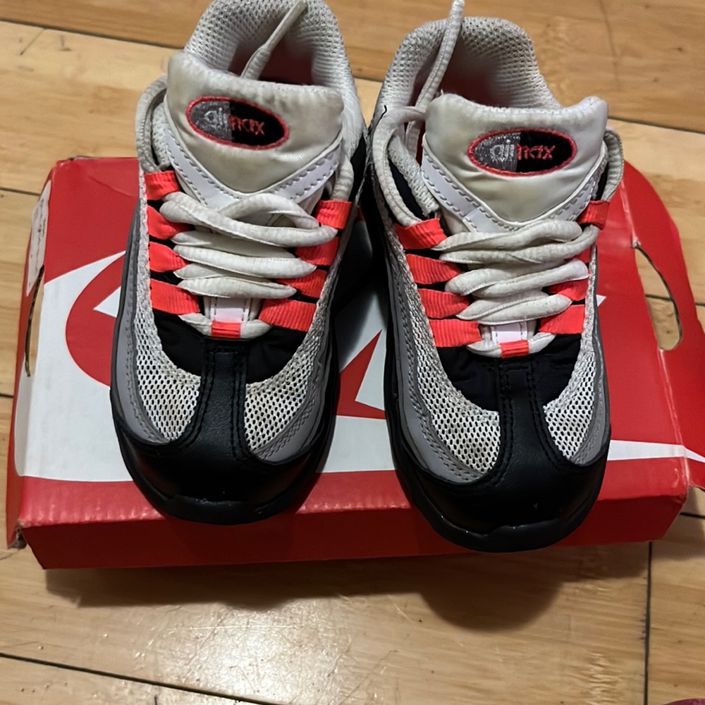 Air max 95s